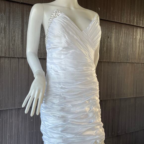 🔥NWT Bridess Strapless Ruched Beaded Chapel Train Contemporary Wedding Dress 8 - Picture 6 of 17